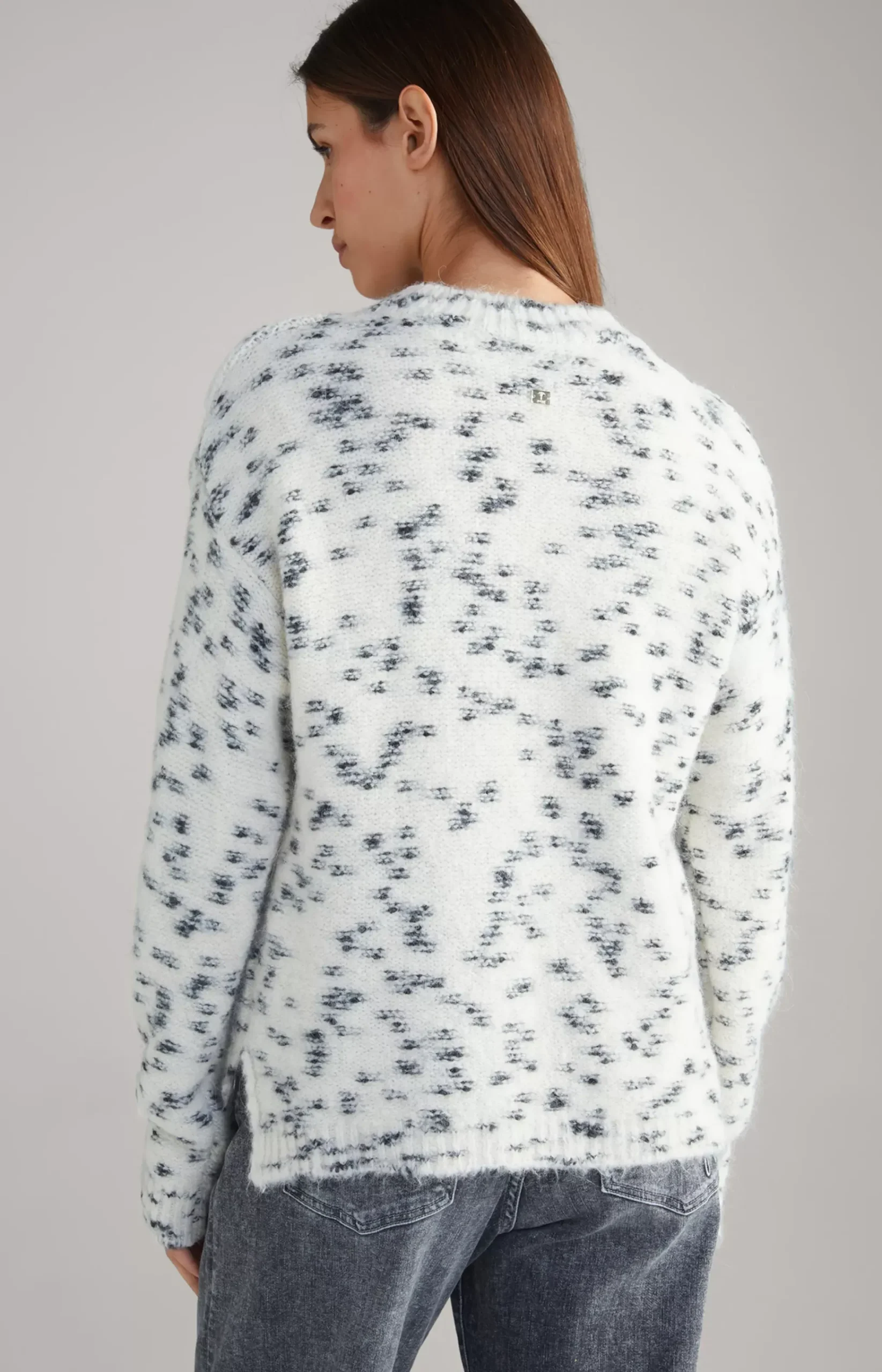 Alpaca Blend Knitted Jumper in Cream Patterned