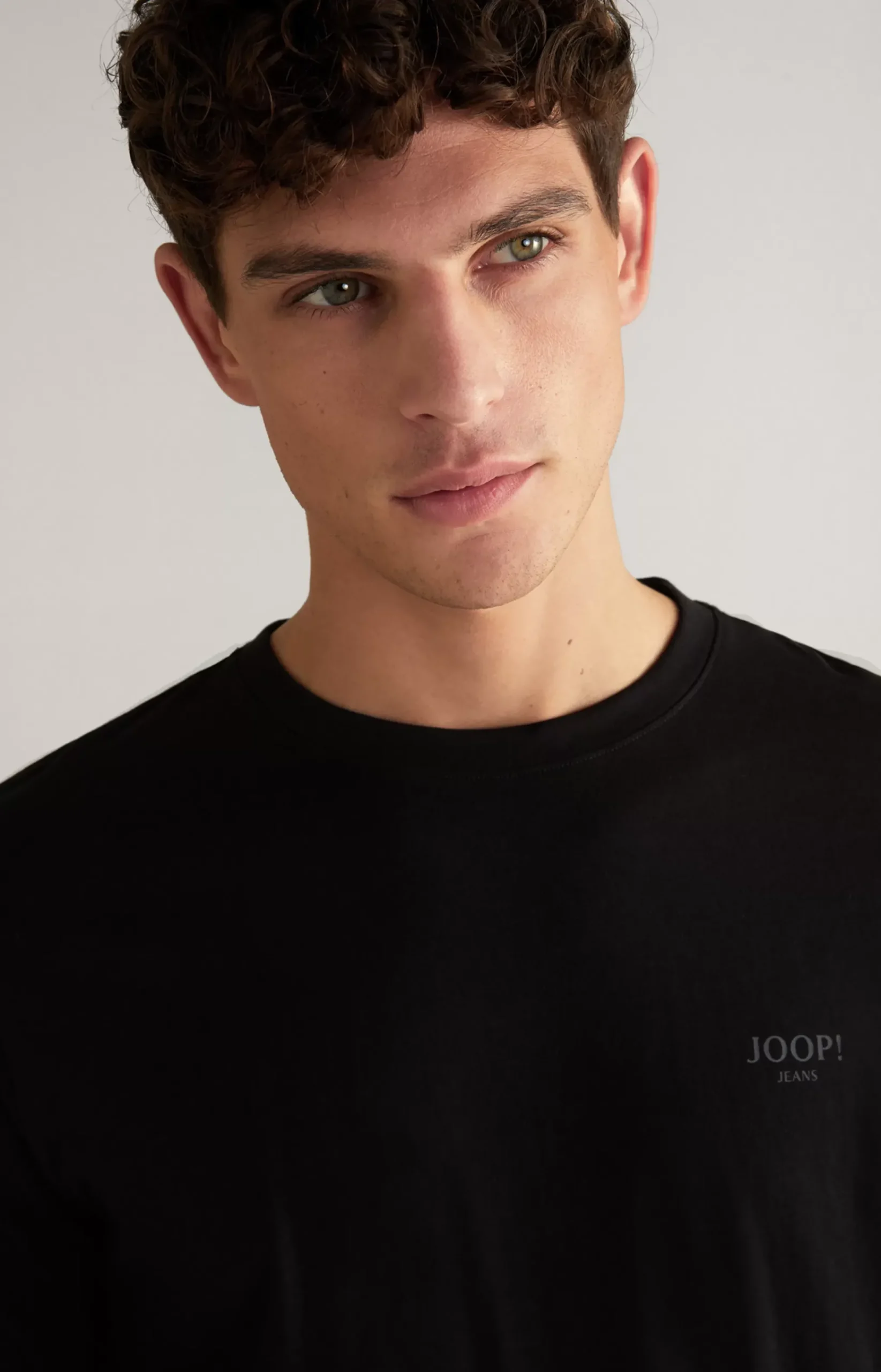 Alphis Long Sleeve Top in Black