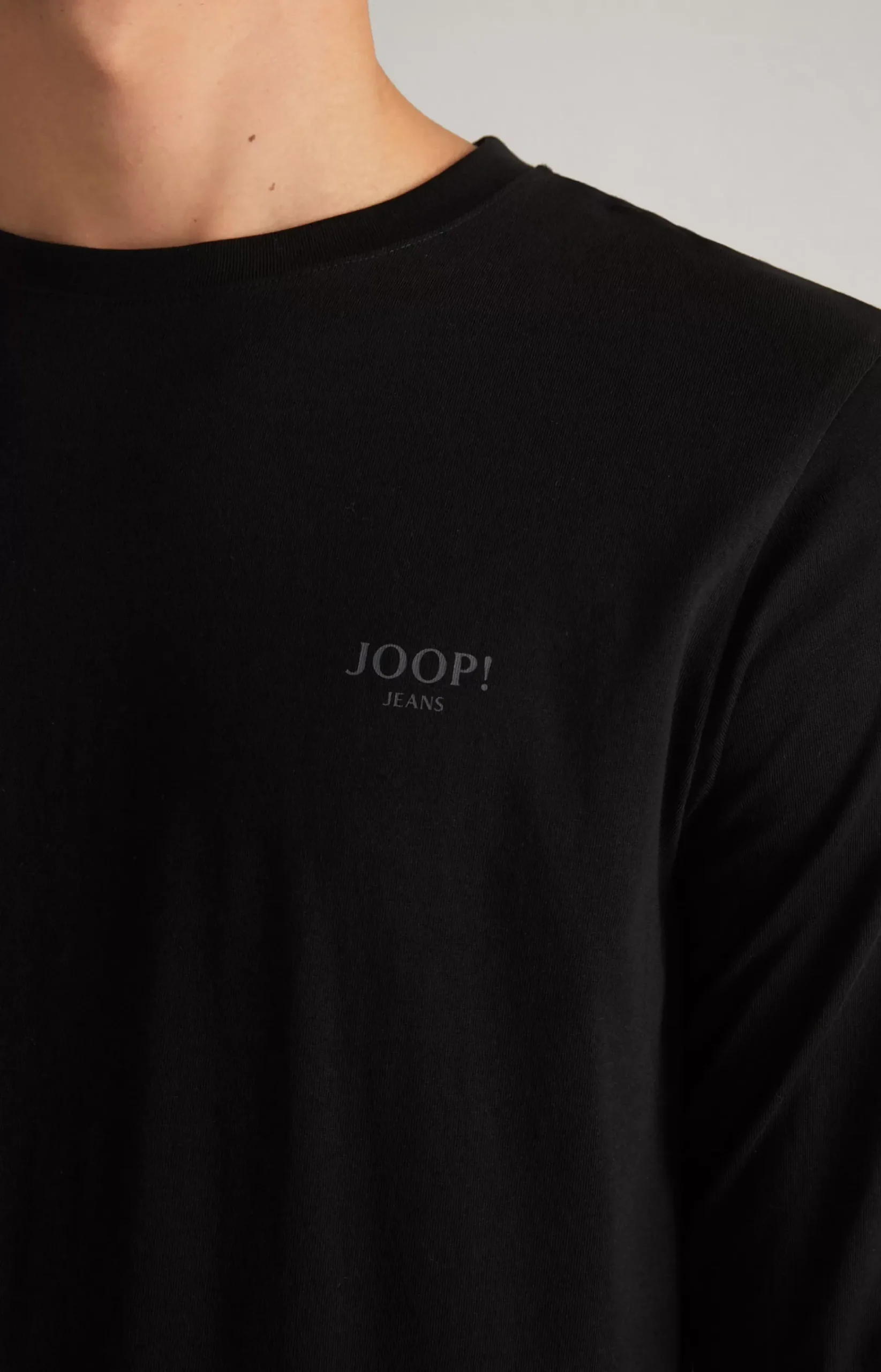 Alphis Long Sleeve Top in Black