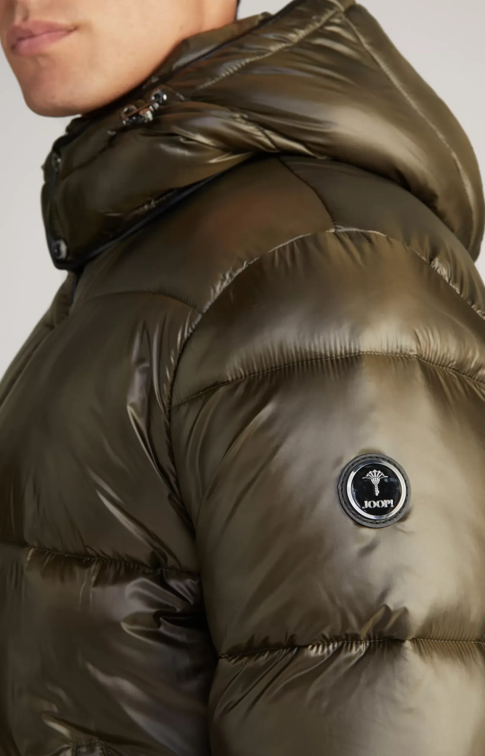 Ambro Quilted Jacket with Hood in Dark Green