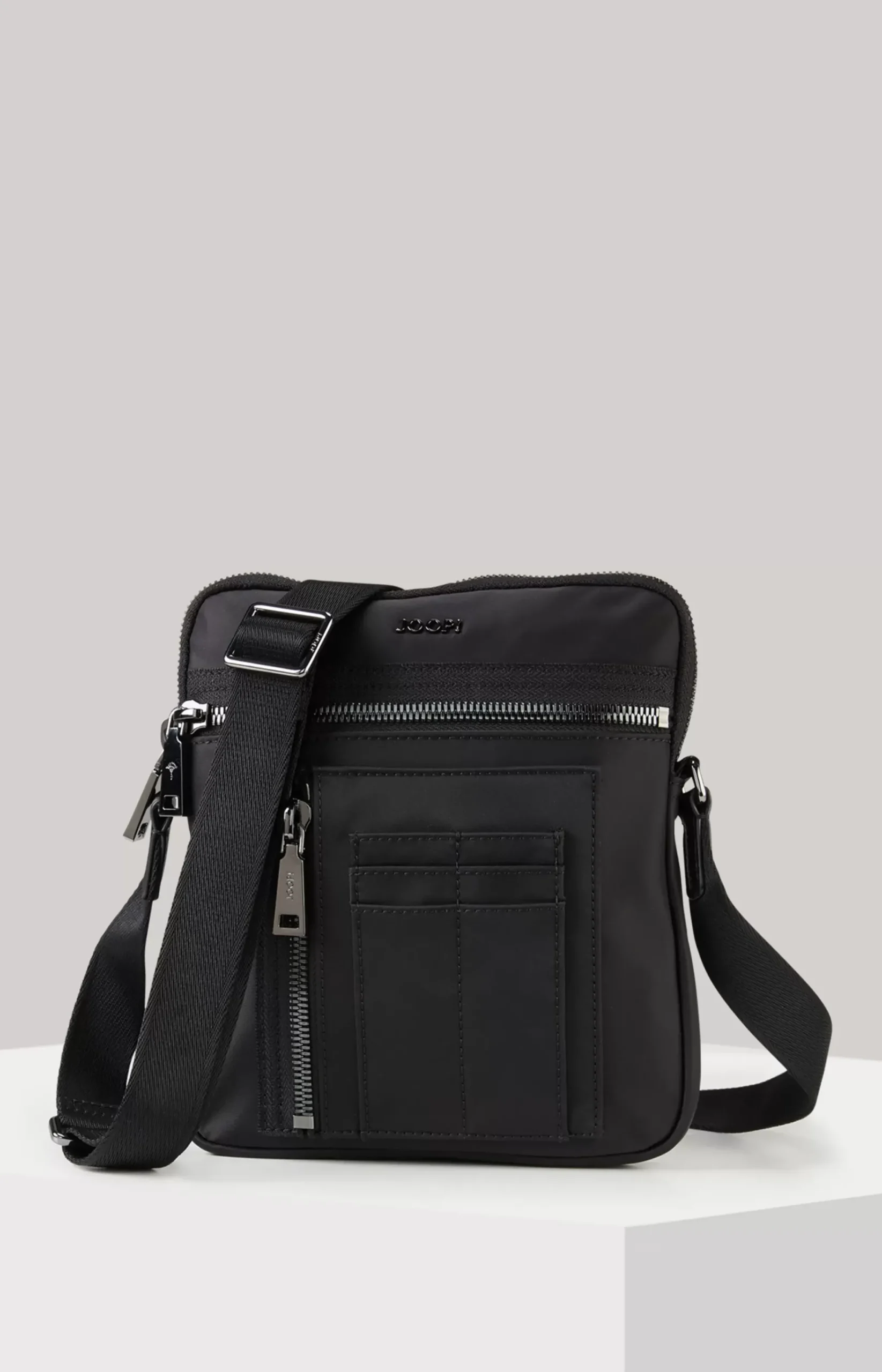 Barletta Milo Shoulder Bag in Black