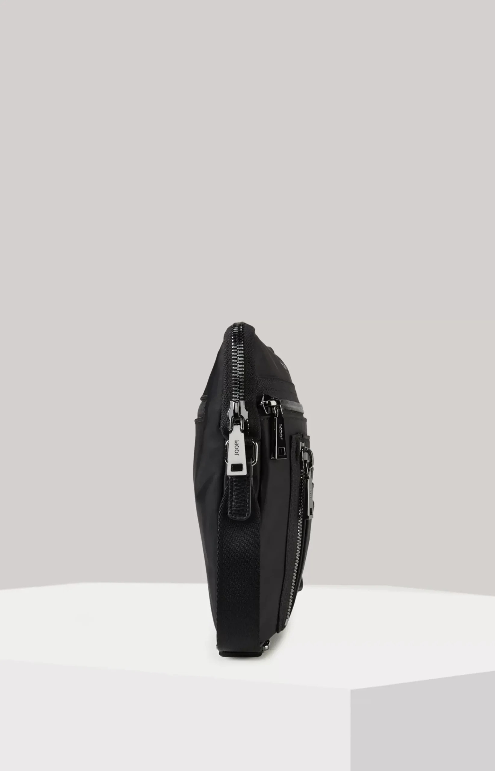 Barletta Milo Shoulder Bag in Black