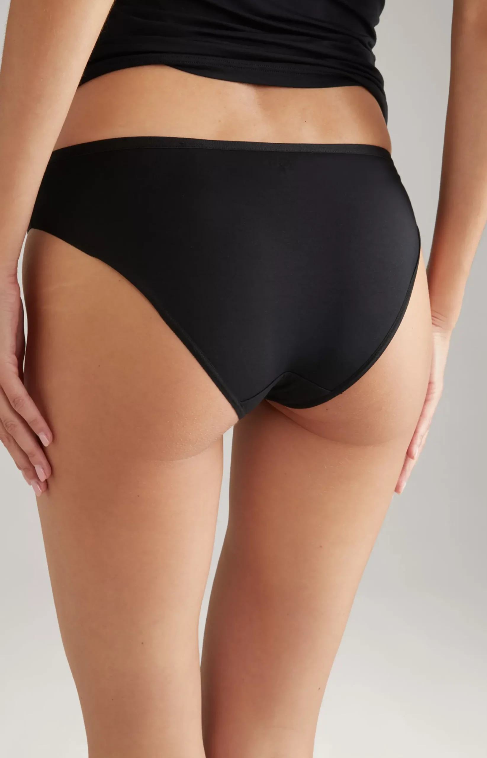 Bikini briefs in Black
