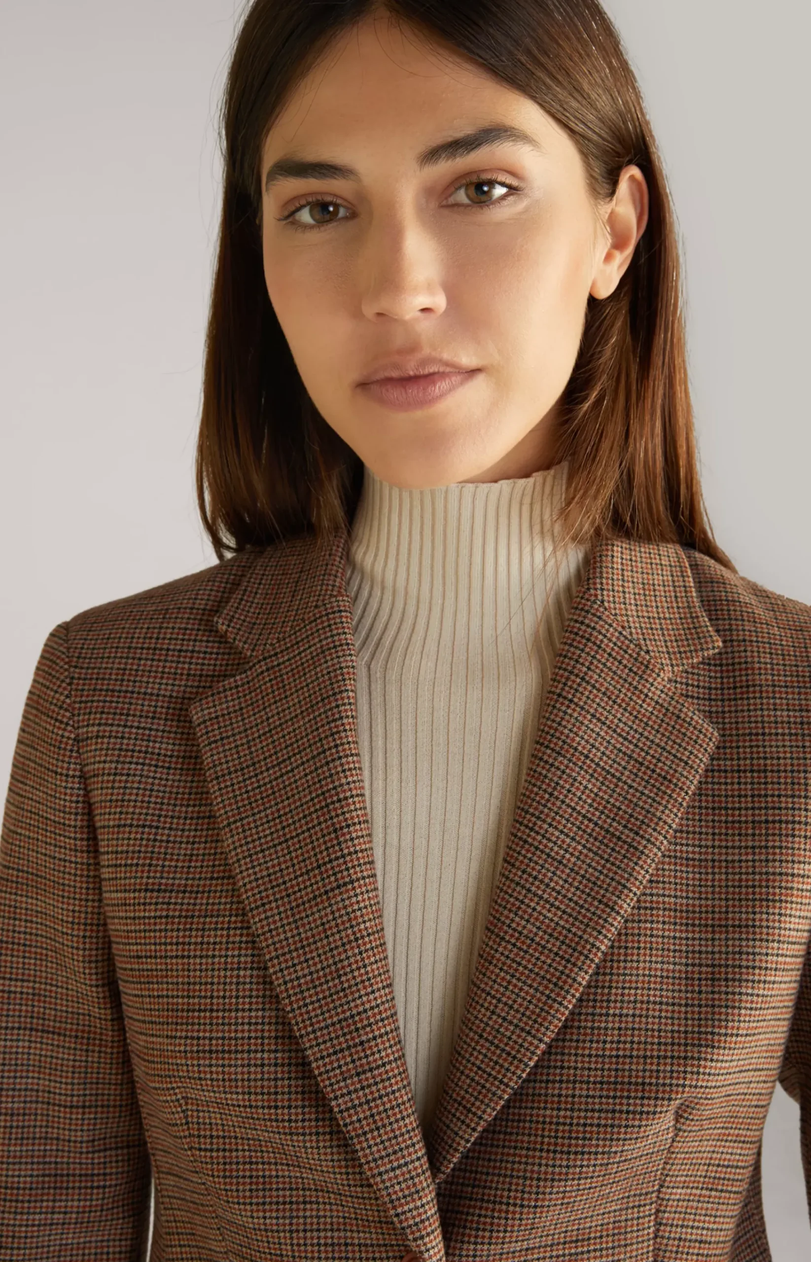 Blazer in Red/Black/Ecru Pattern