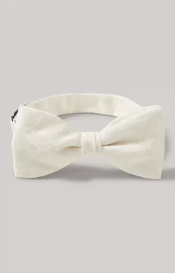 Bow tie in off-white