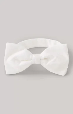 Bow Tie in White