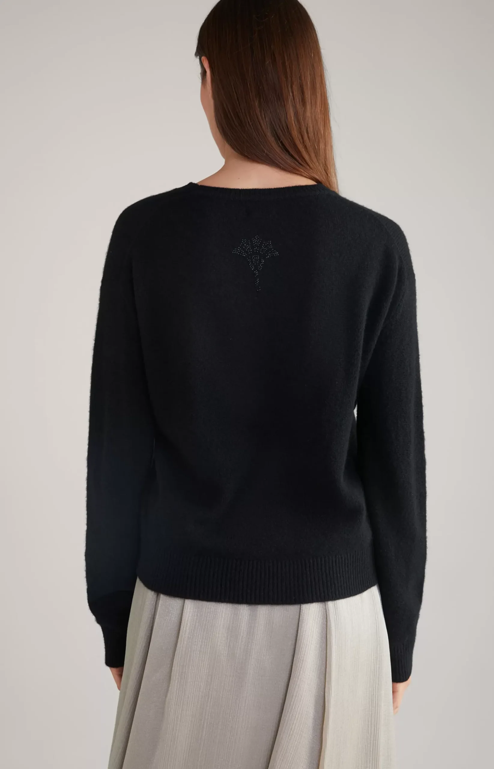 Cashmere Knit Pullover in Black