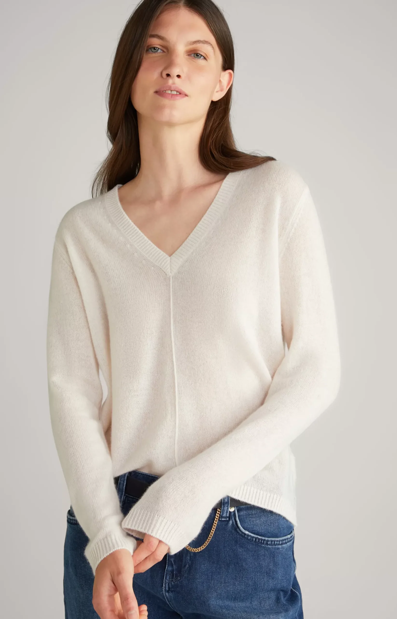 Cashmere Knitted Pullover in Cream