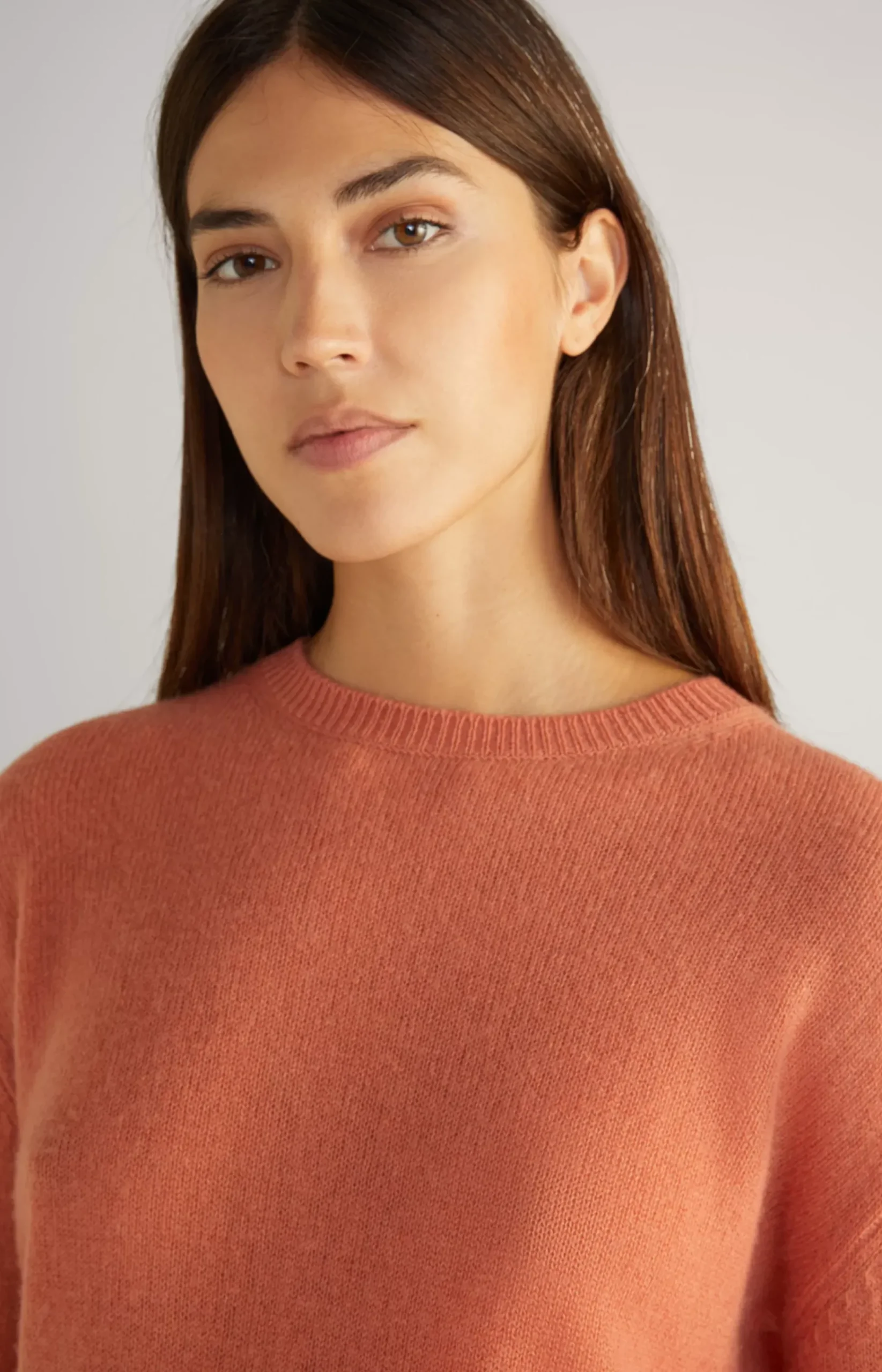 Cashmere Pullover in Dark Apricot