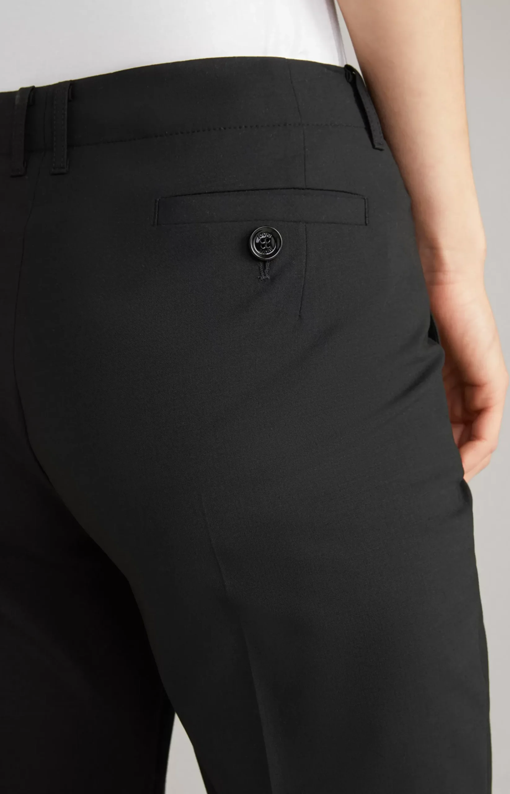 Chinos in Black