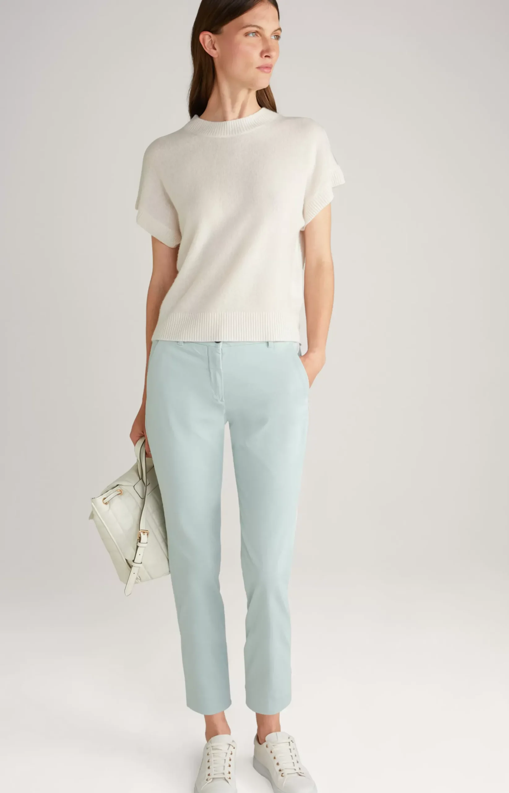Chinos in Mint