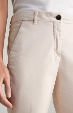 Chinos in Nude