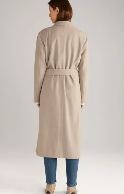 Coat in Beige