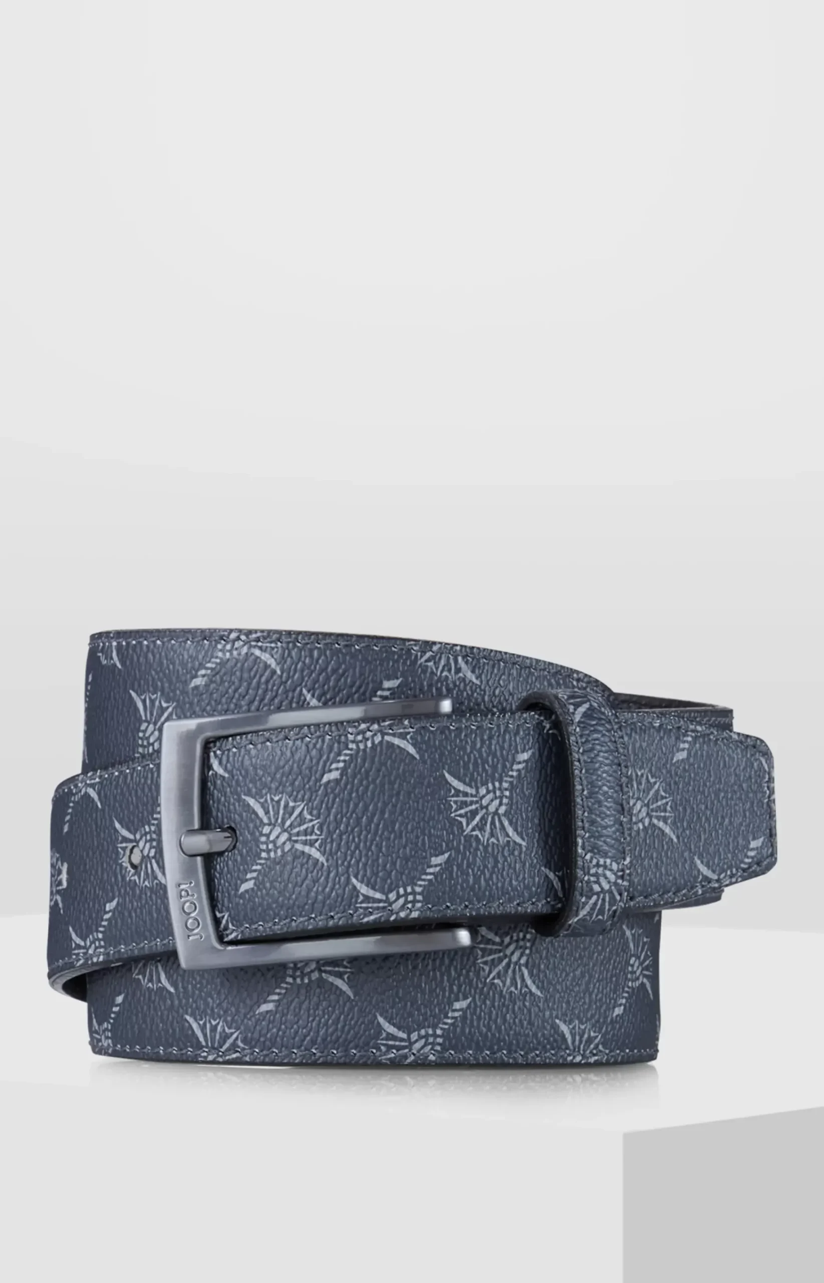 Cornflower Belt in an Anthracite Pattern