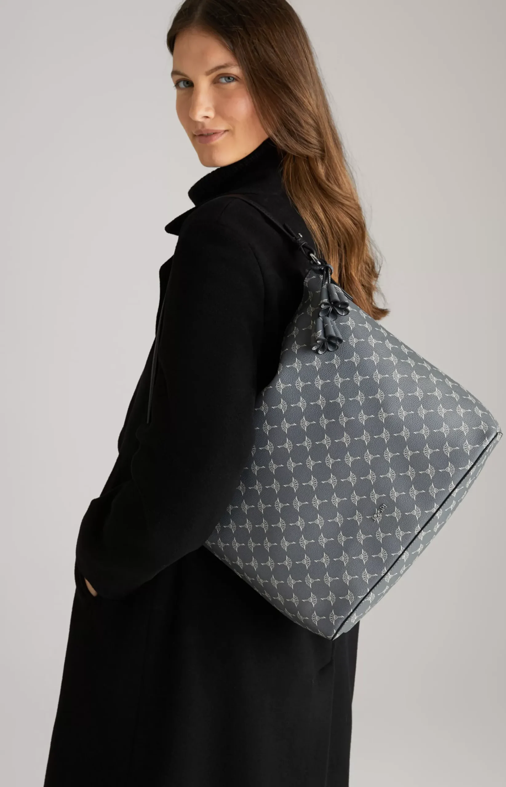 Cortina Aurora Hobo Bag in Grey