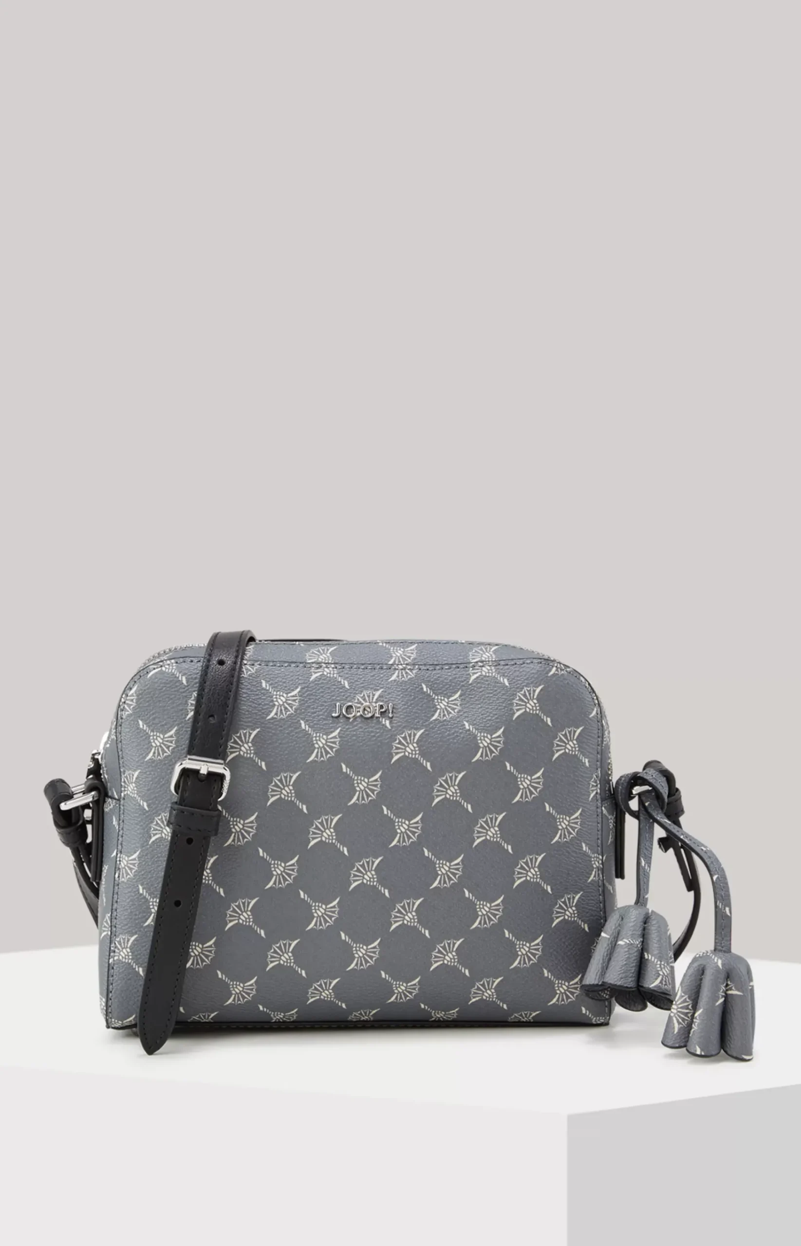 Cortina Cloe Shoulder Bag in Grey