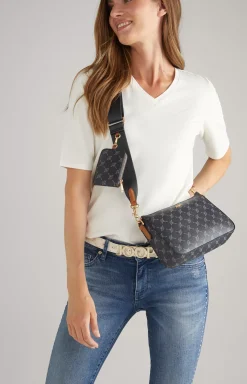 Cortina Jasmina Shoulder Bag in Dark Blue