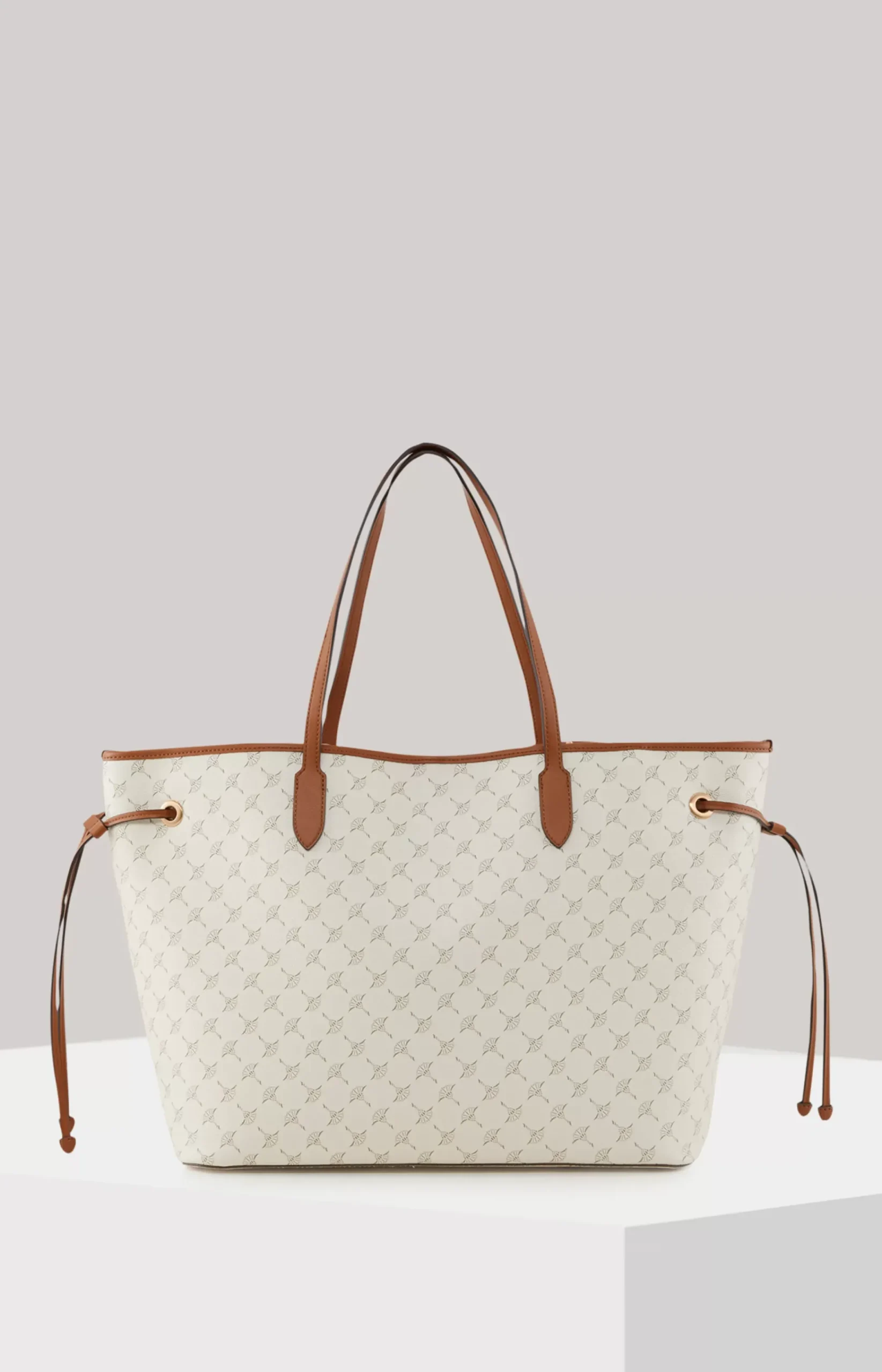 Cortina Lara Maxi Shopper in Off-white