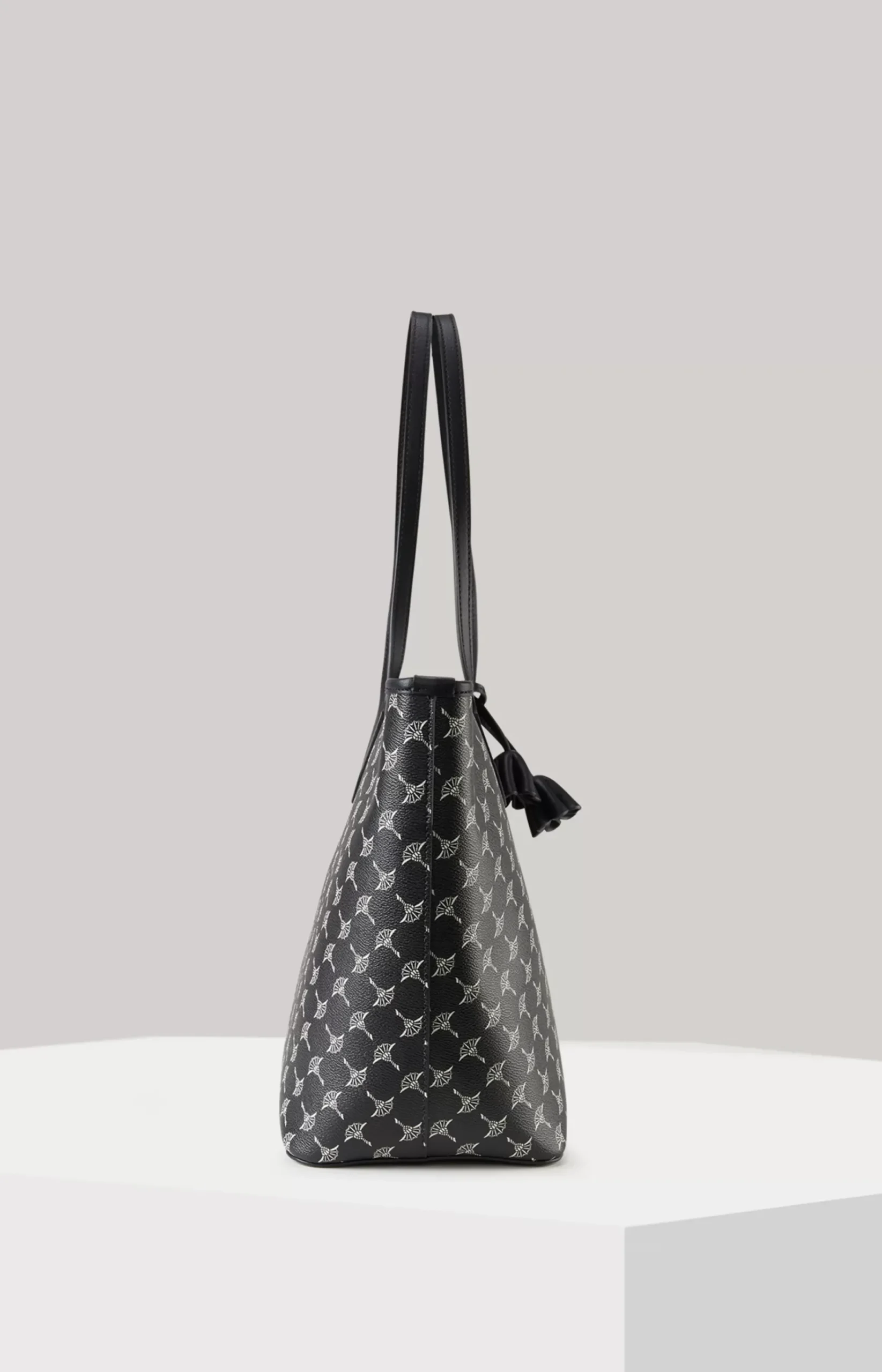 Cortina Lara Midi Shopper in Black
