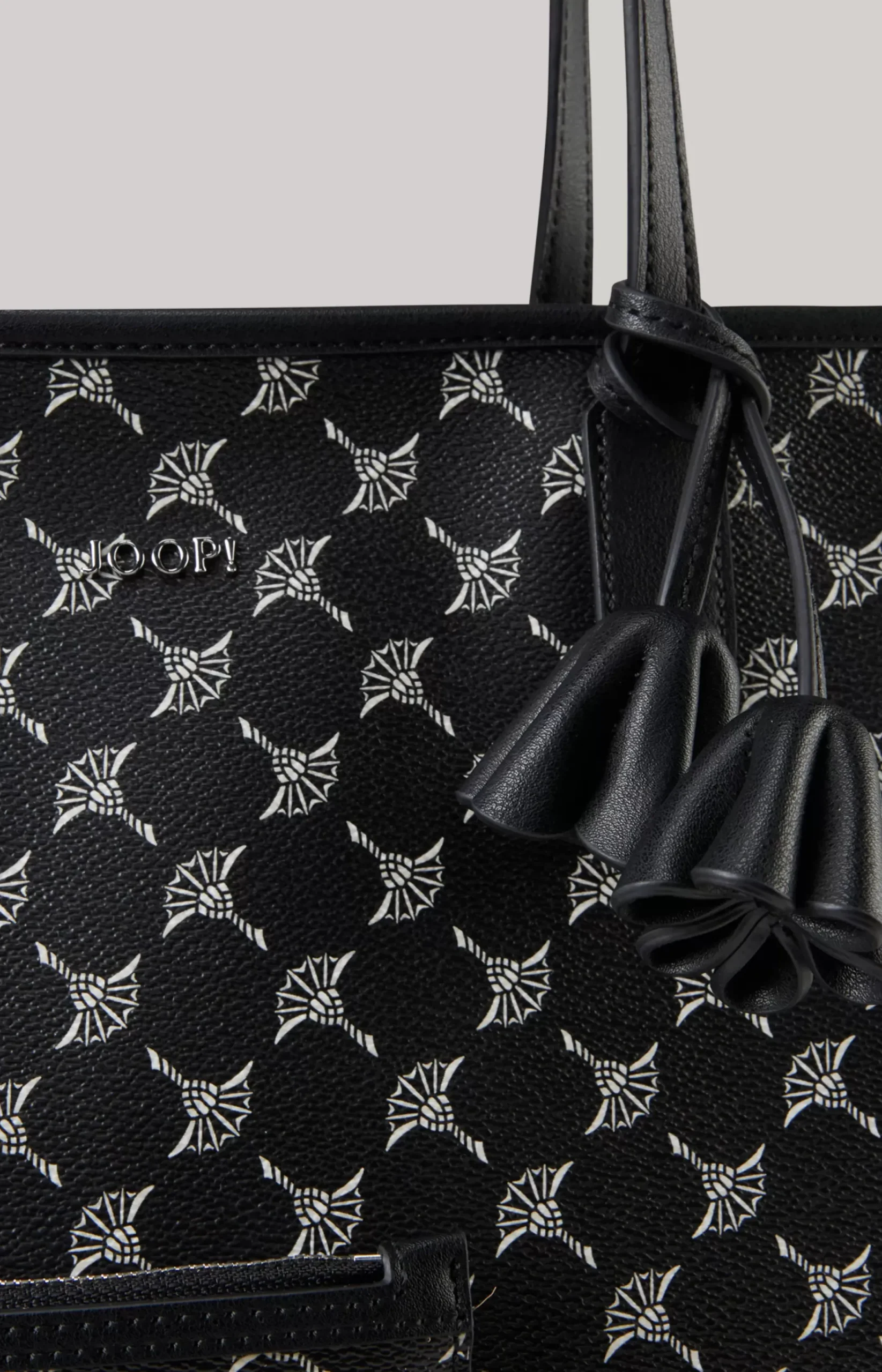 Cortina Lara Midi Shopper in Black