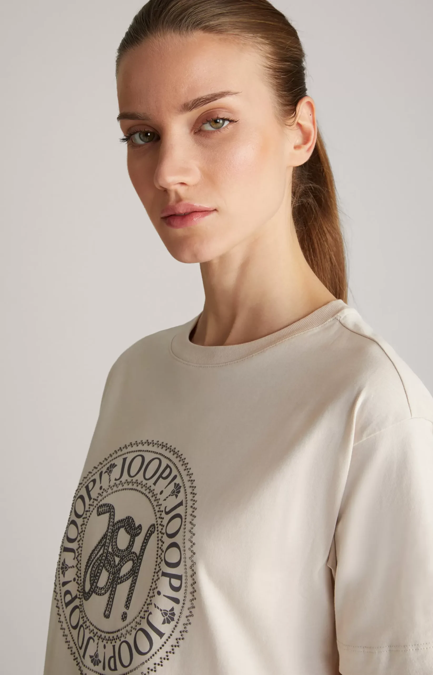 Cotton T-shirt in Beige