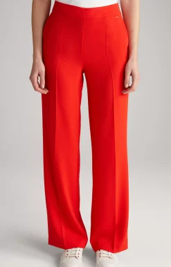 Crêpe Marlene Trousers in Red