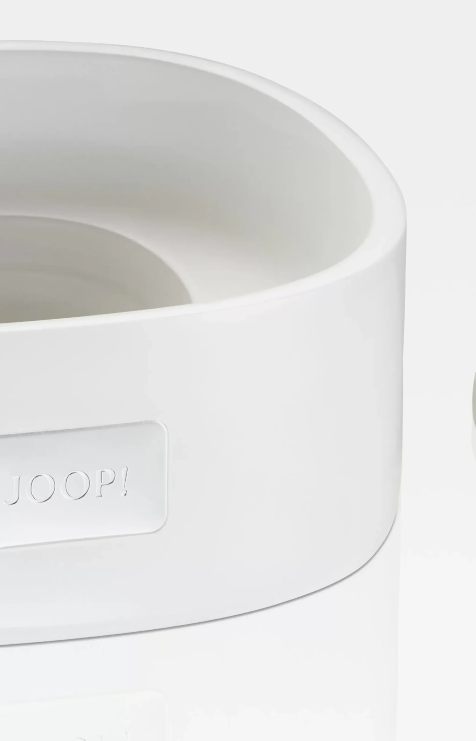 Crystal Line soap dish in white