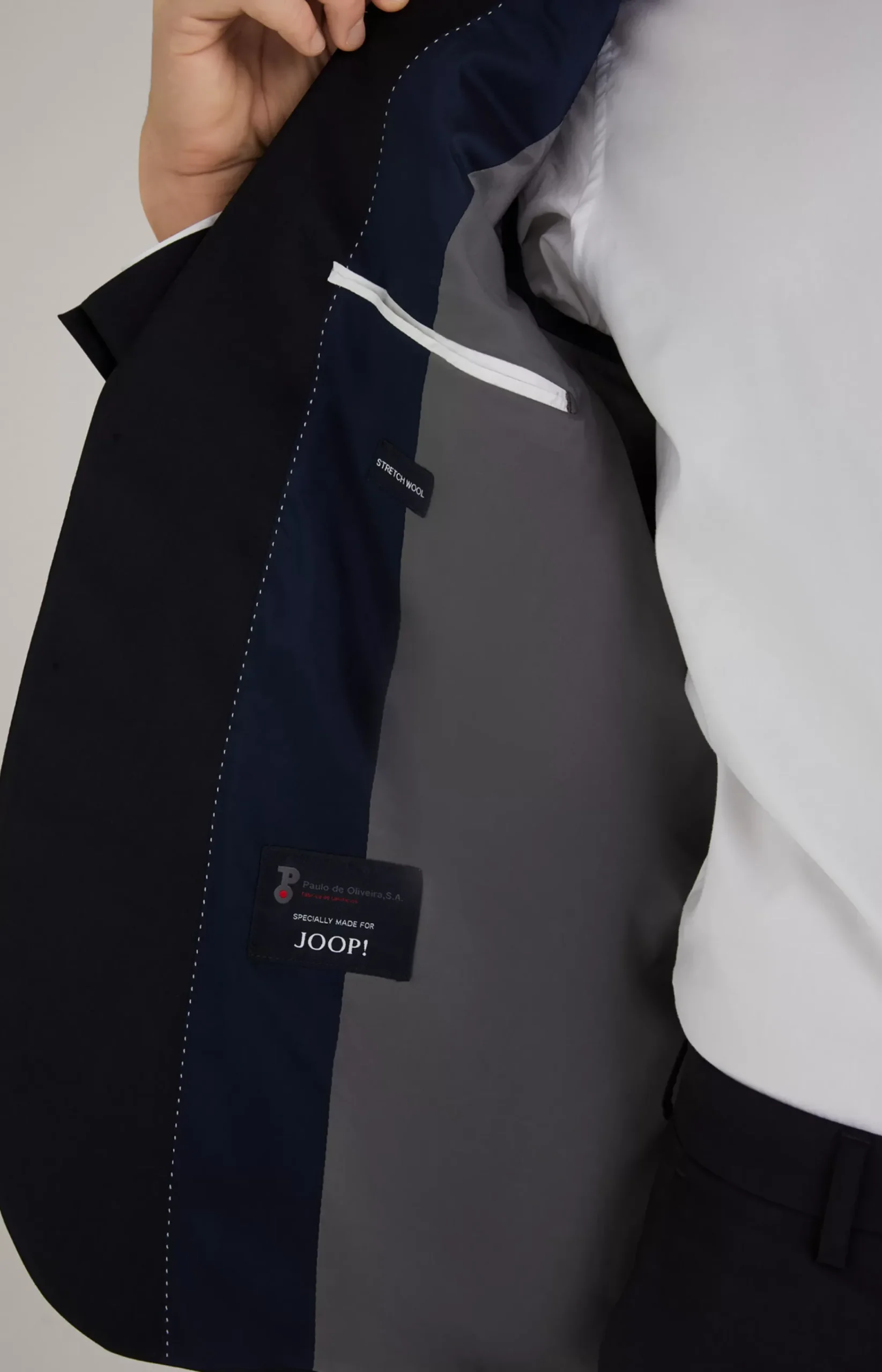 Damon-Gun Suit in Dark Blue