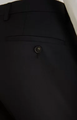 Damon-Gun Travel Suit in Black