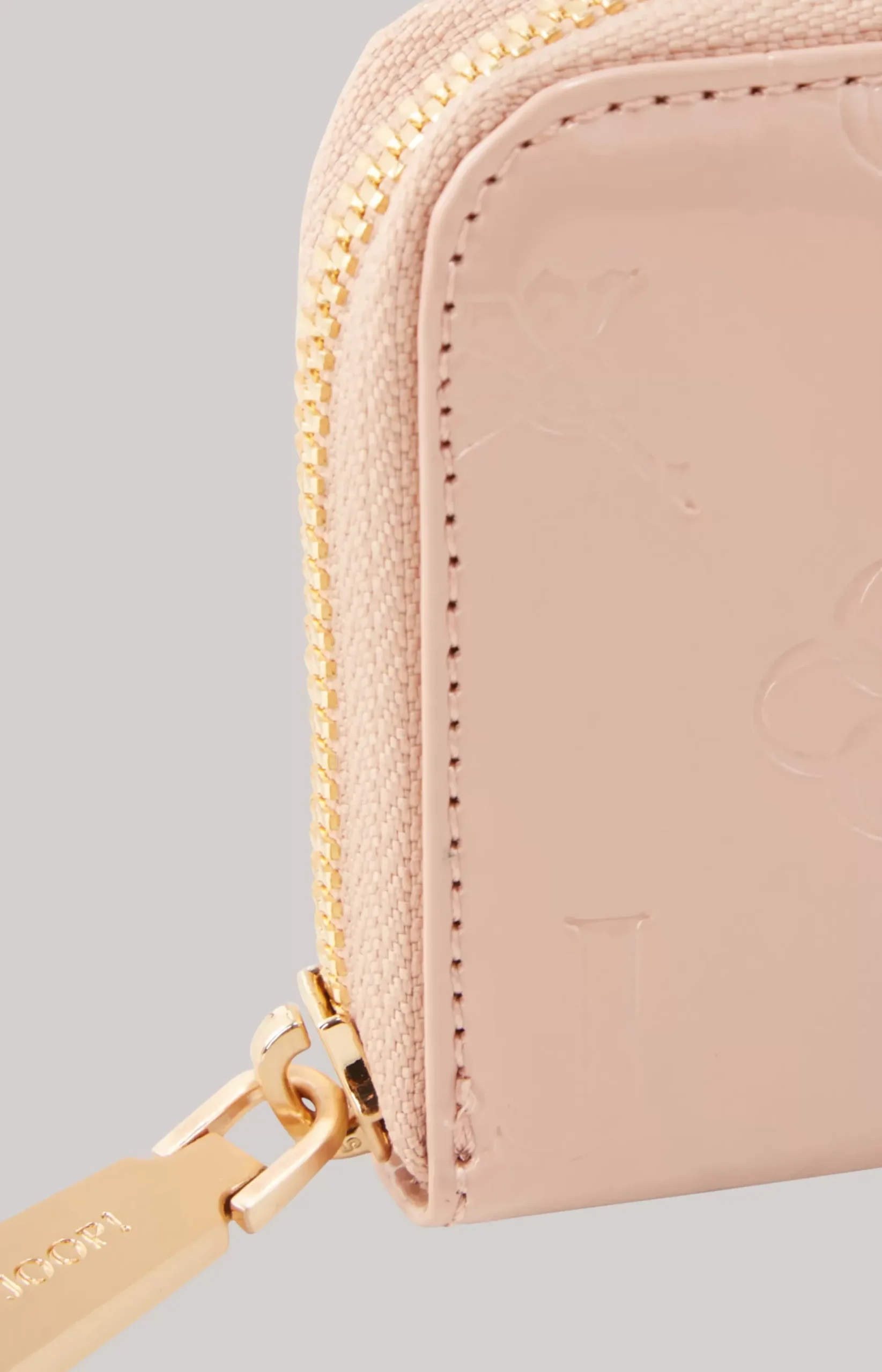 Decoro Lucente Aena Wallet in Nude