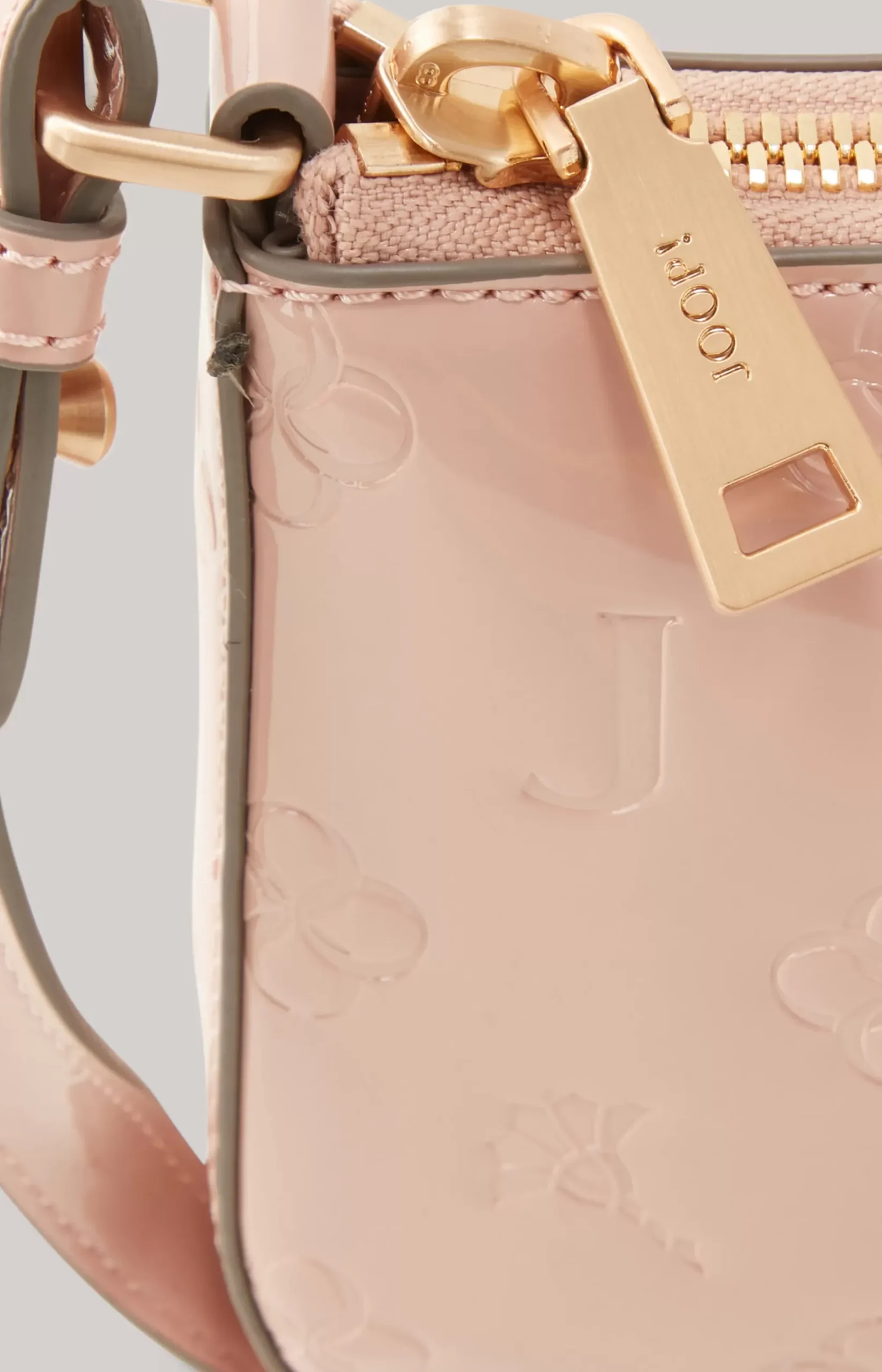 Decoro Lucente Eunike Shoulder Bag in Nude