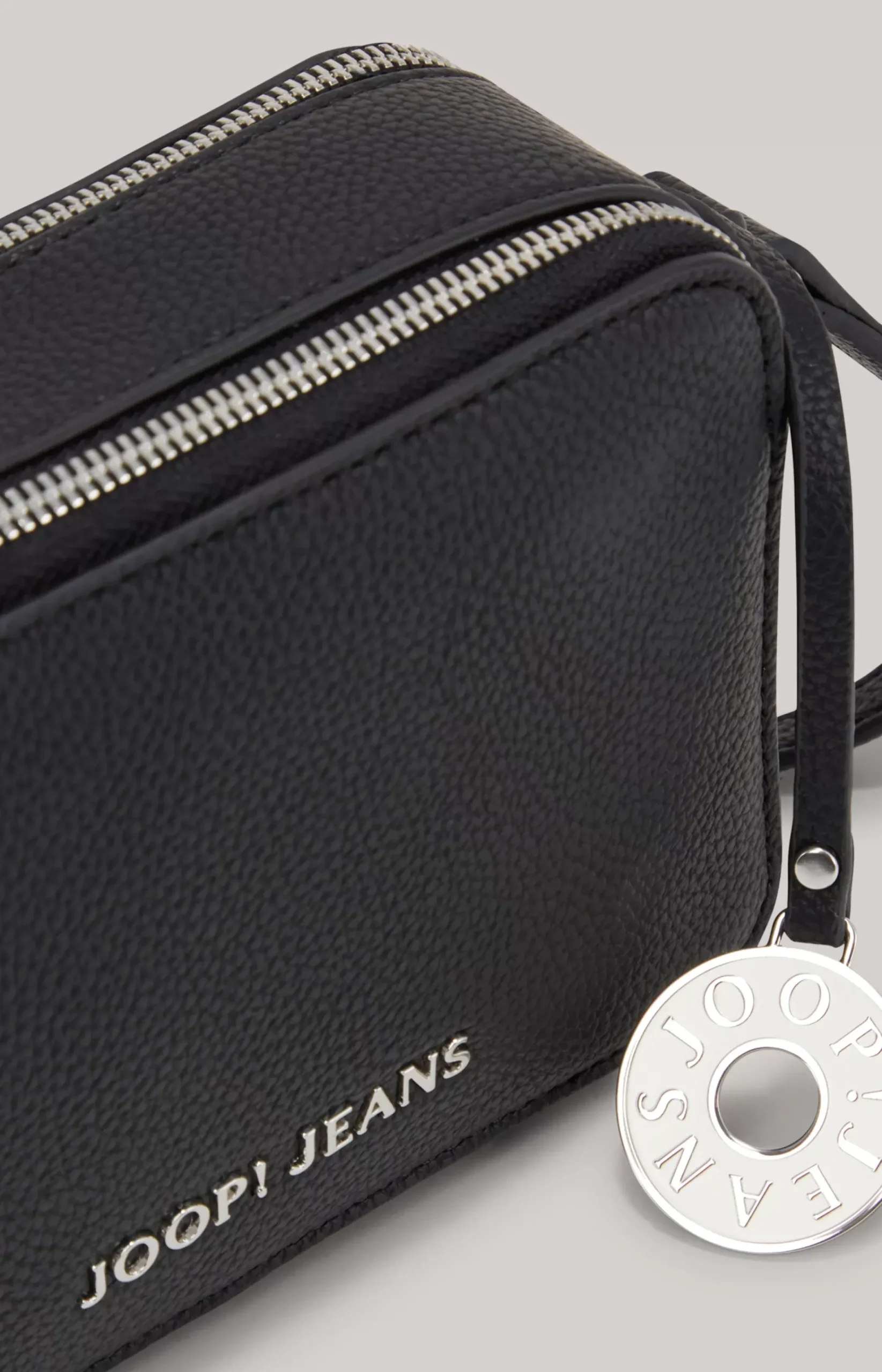 Diurno Susan Shoulder Bag in Black