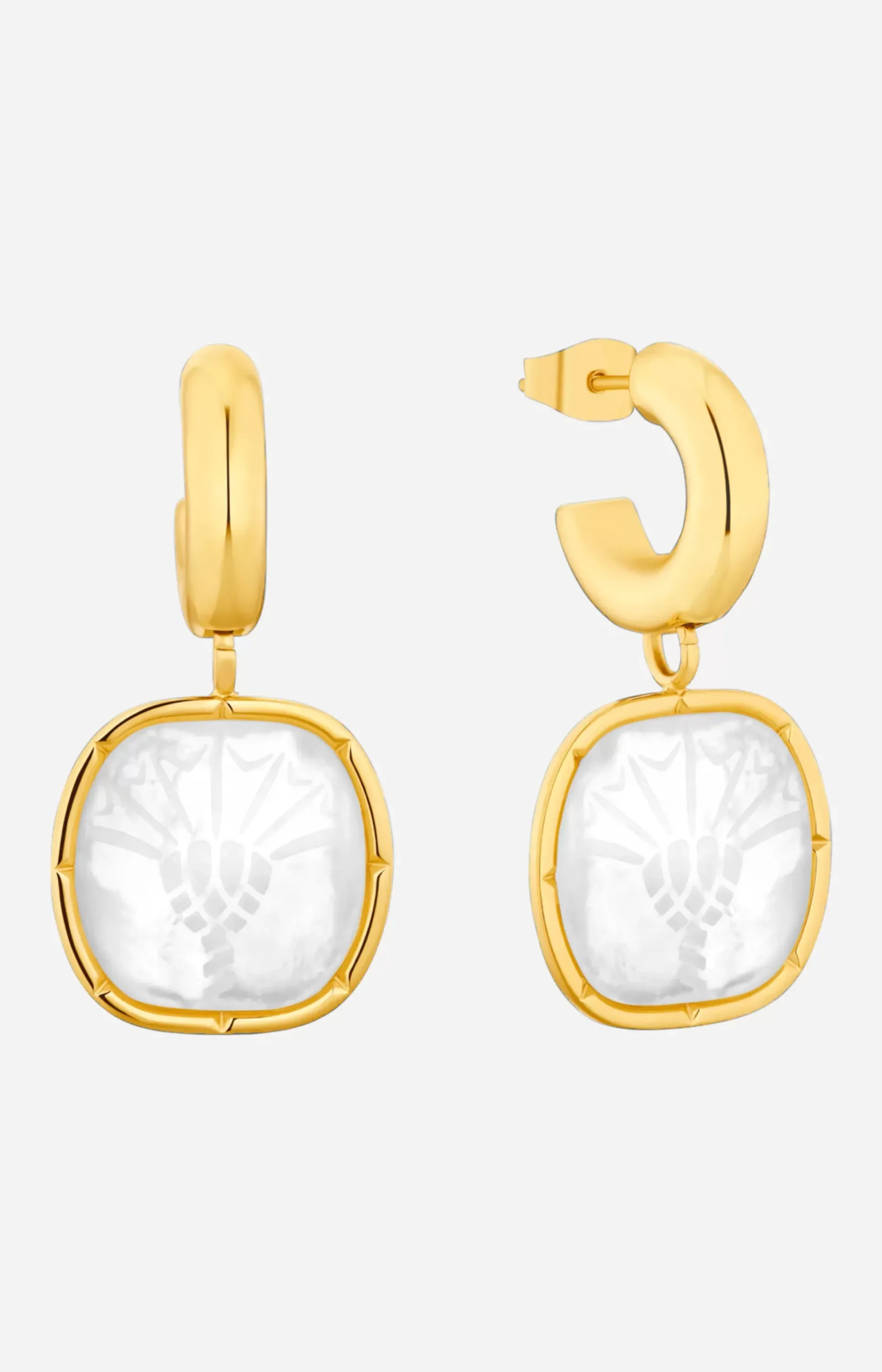 Earrings in Gold