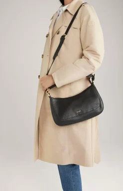Estate Loreen Leather Shoulder Bag in Black