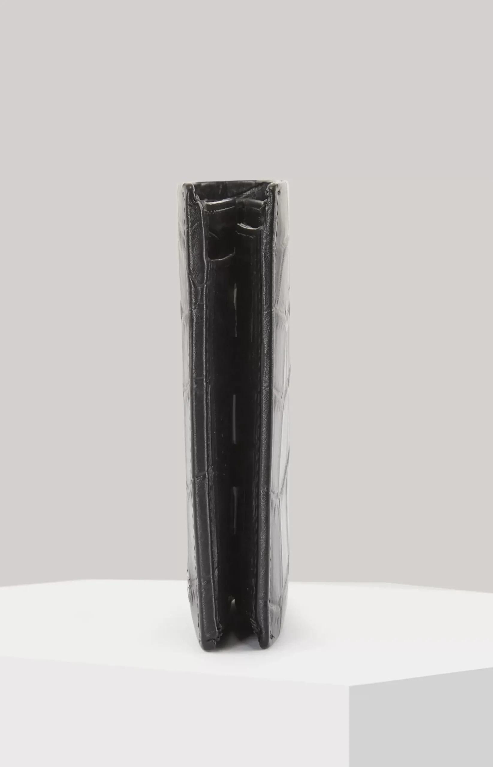 Fano Ladon wallet in black
