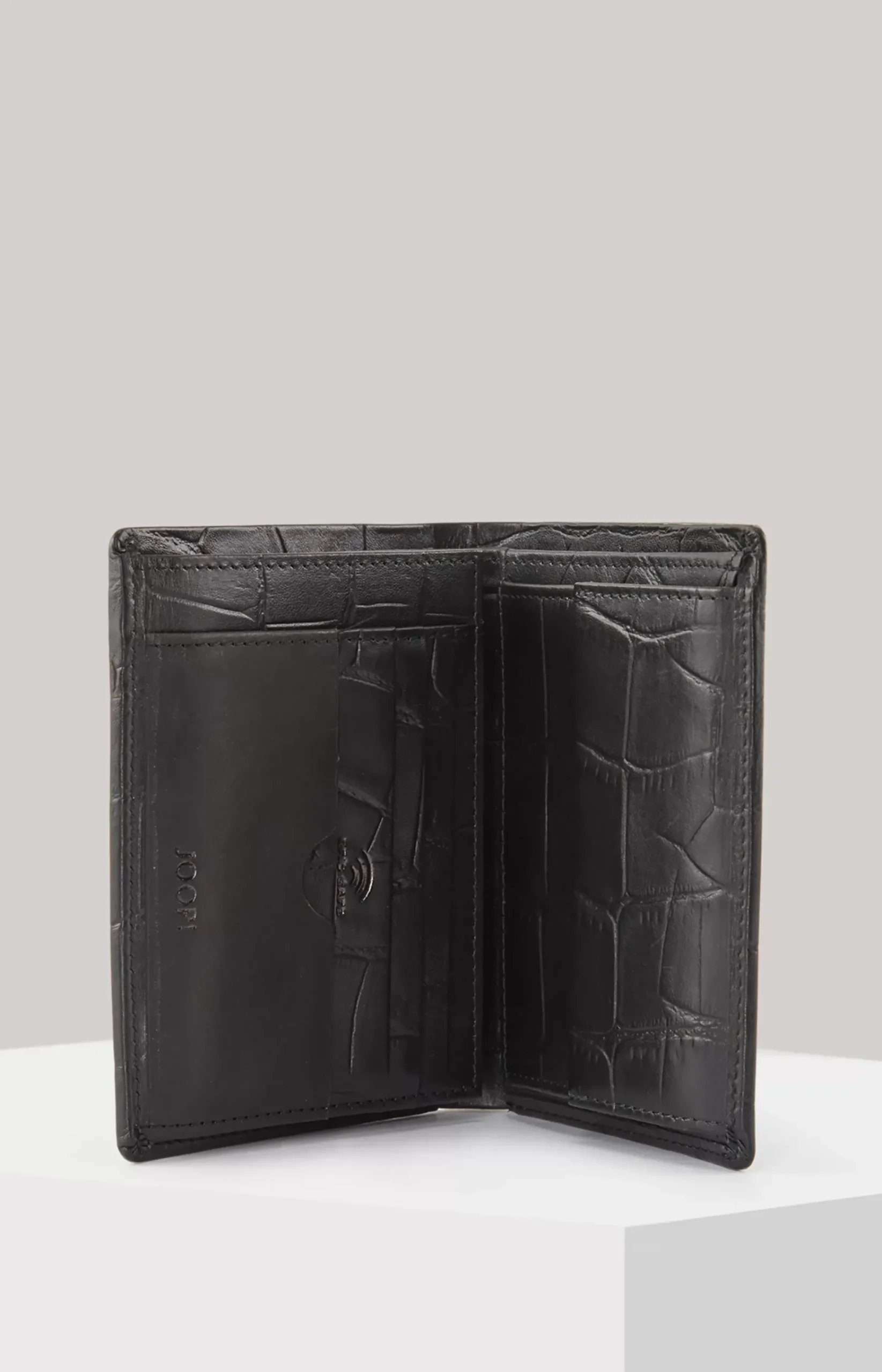 Fano Ladon wallet in black