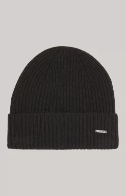 Fenol Knitted Hat in Black