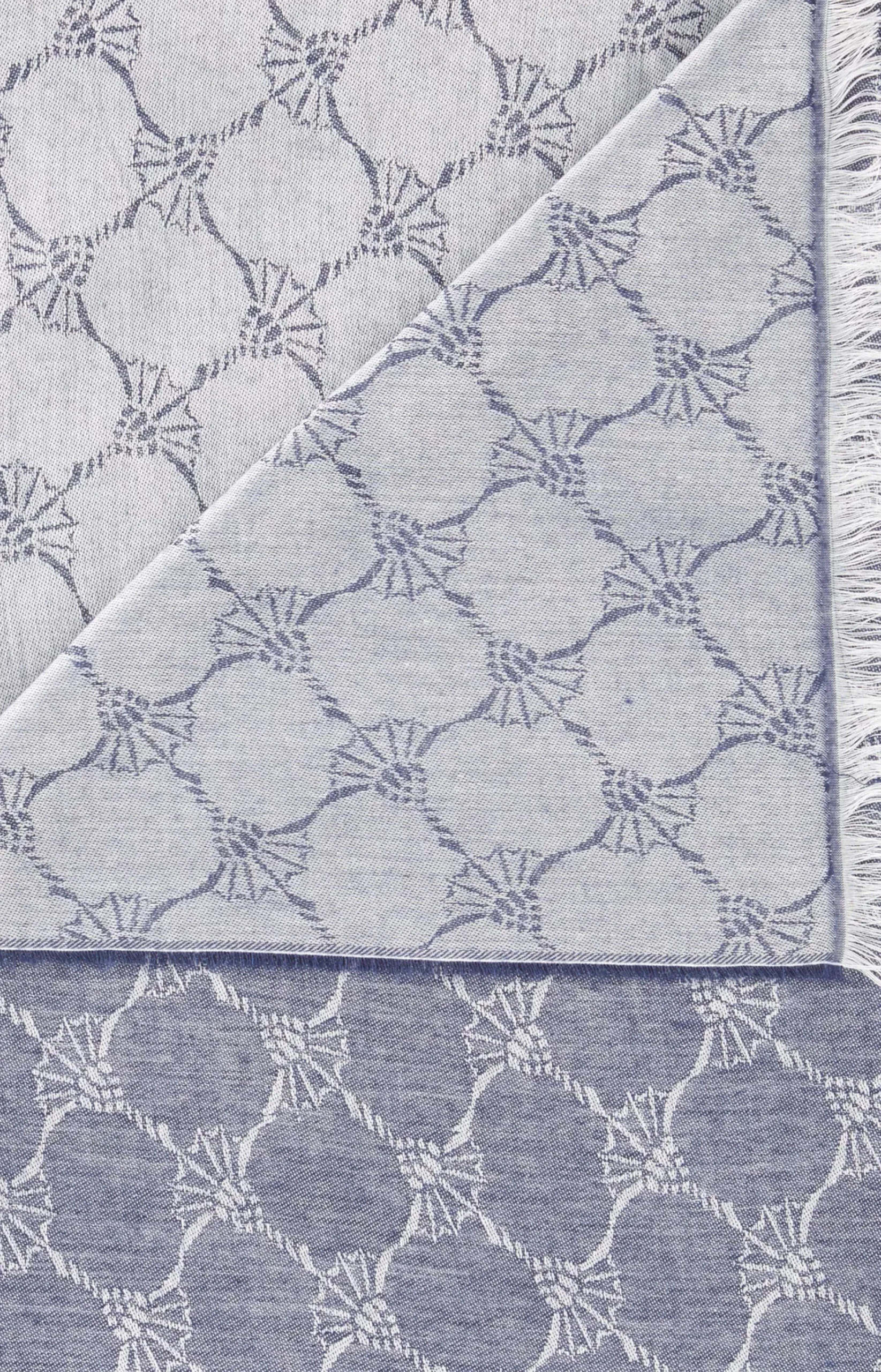 Ferdis Scarf in Navy/Silver grey
