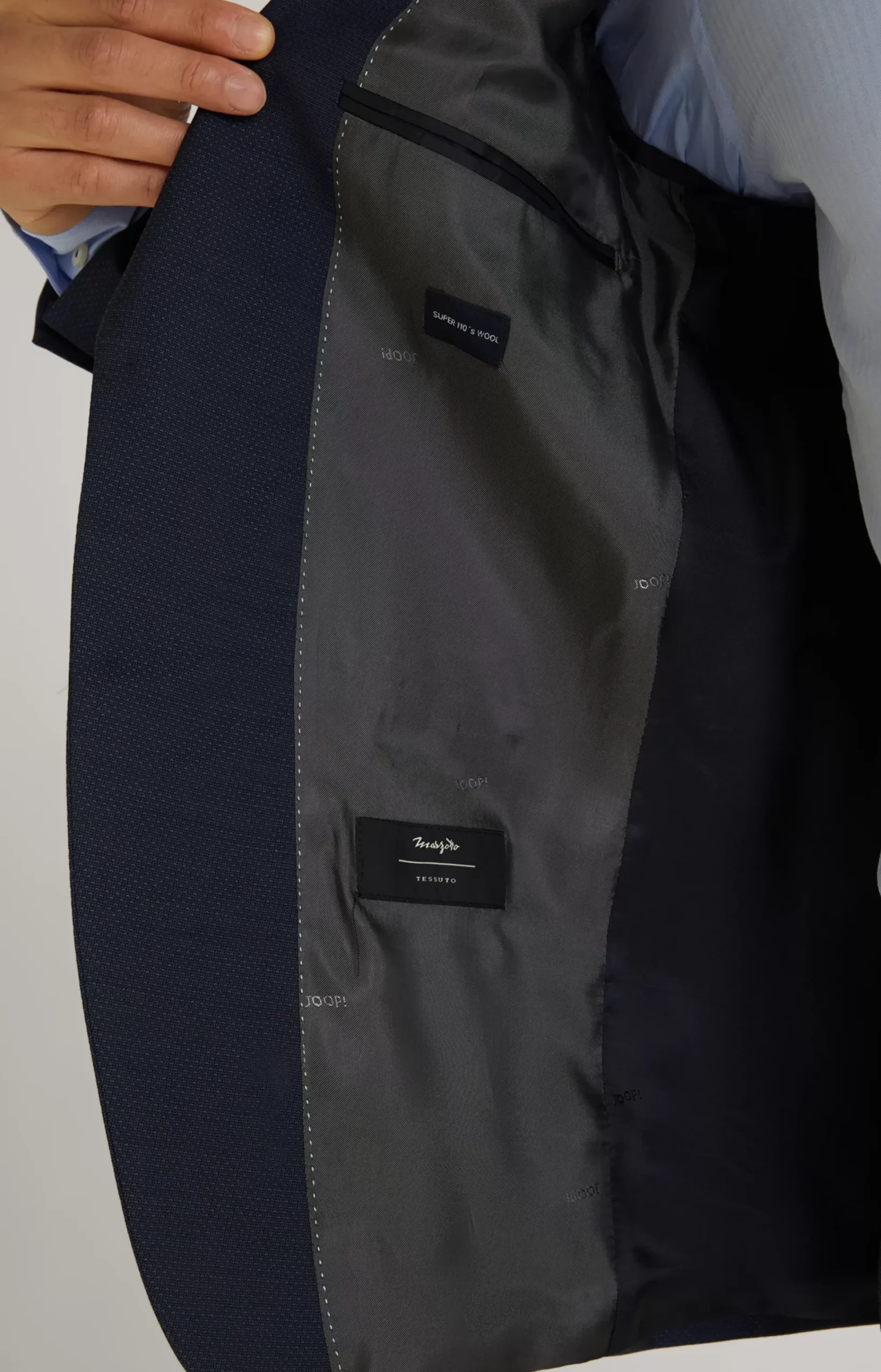 Finch-Brad Virgin Wool Suit in Mottled Navy
