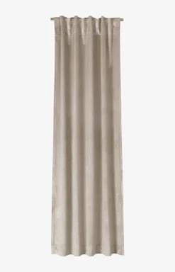 Finished curtain show in beige