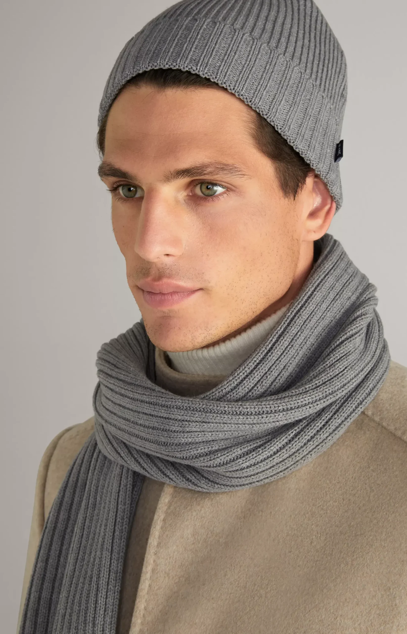 Francis Knitted Beanie in Grey