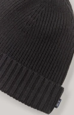 Francis Knitted Beanie in Black
