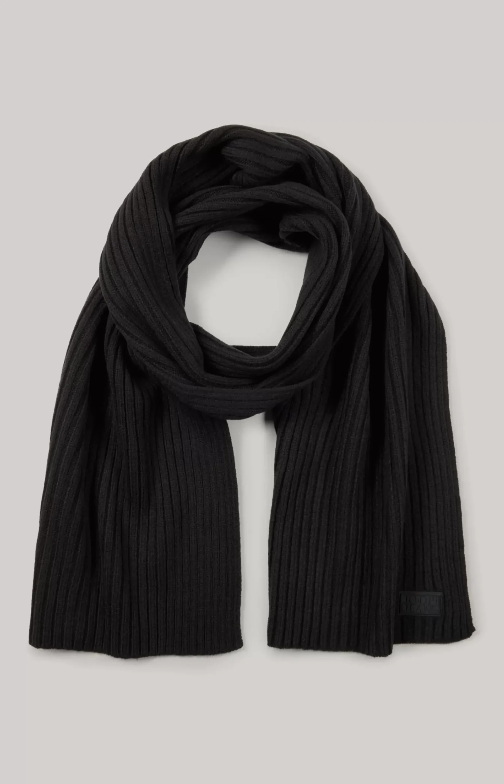 Francis Knitted Scarf in Black