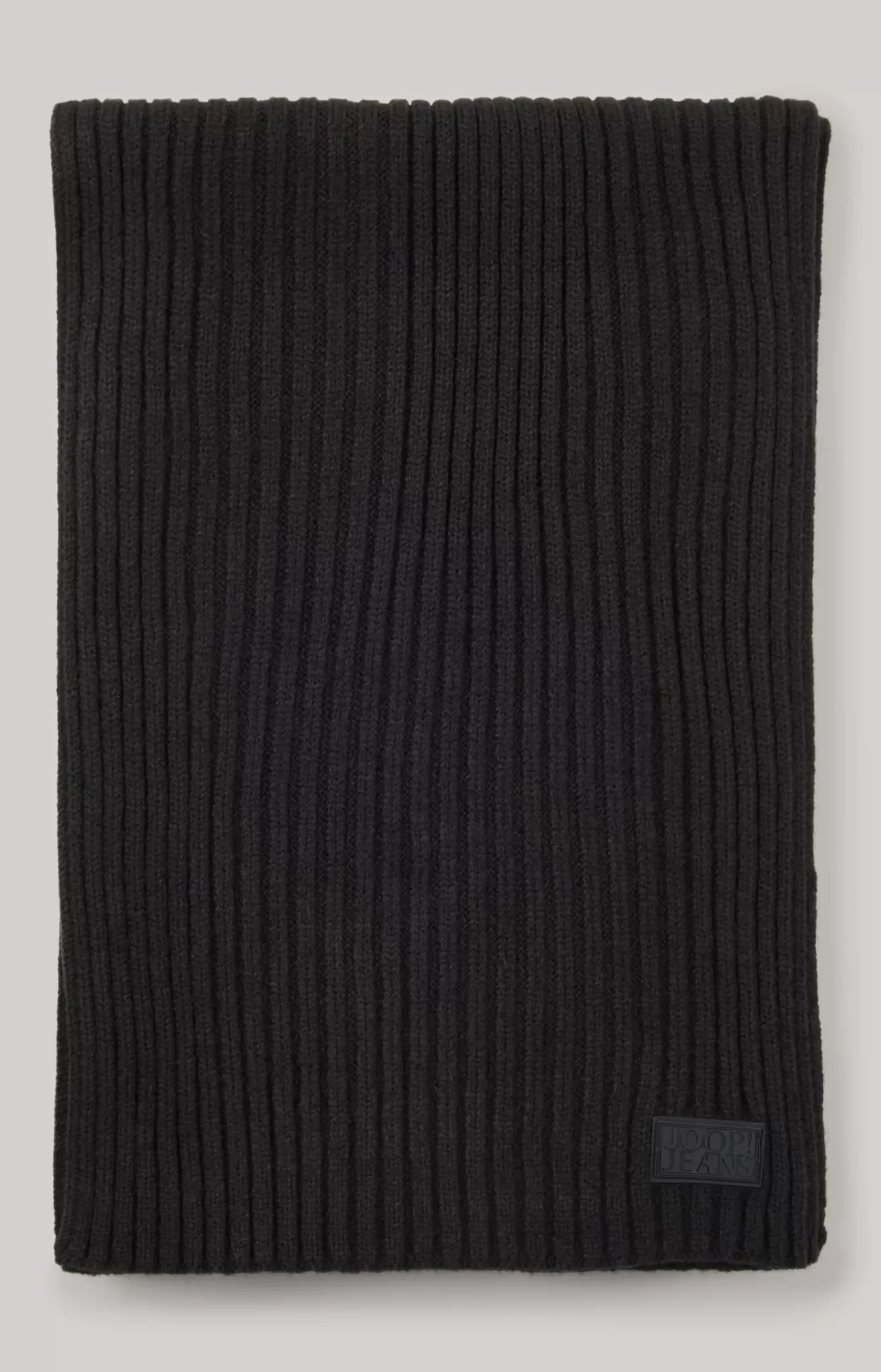 Francis Knitted Scarf in Black