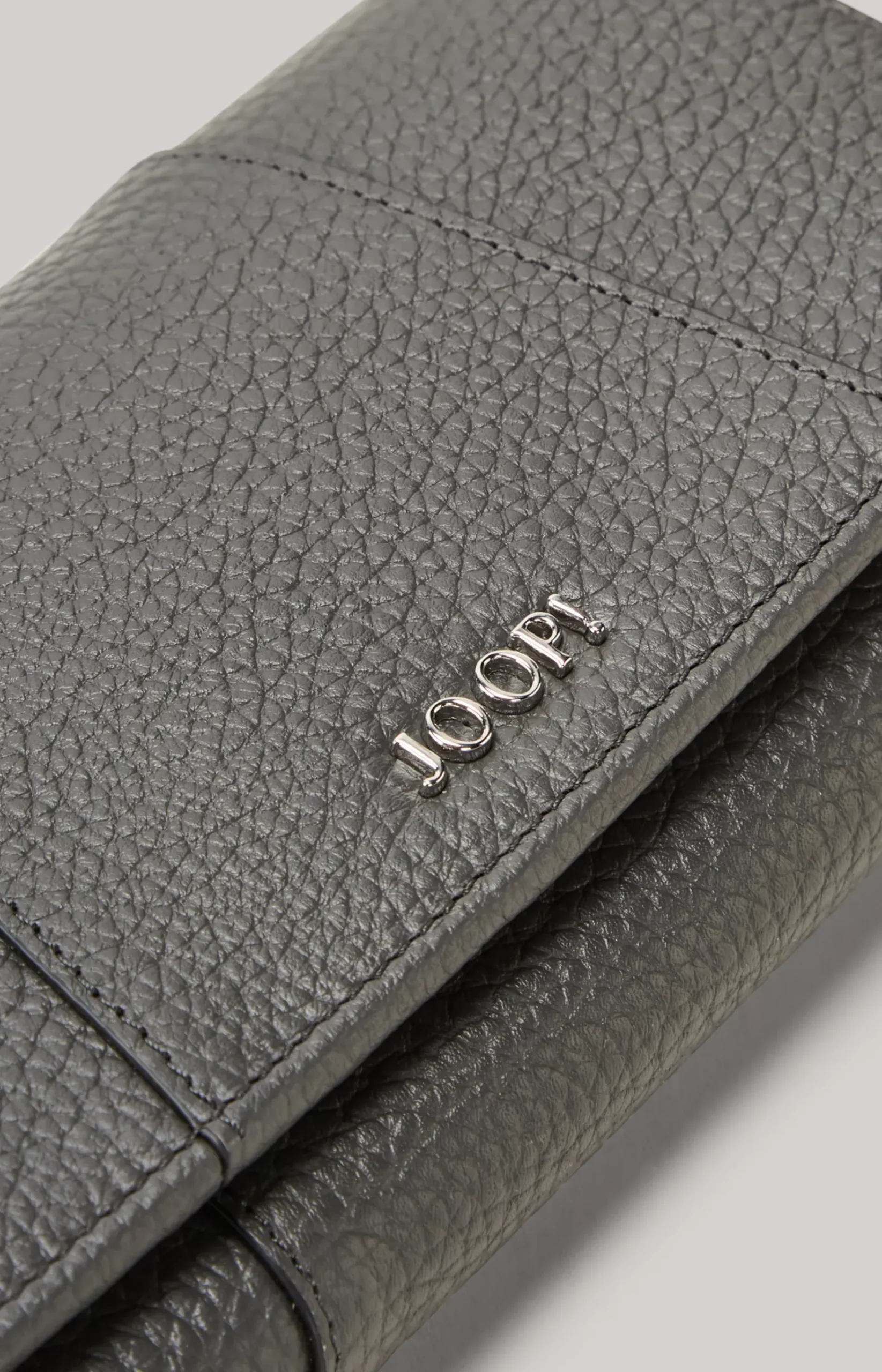 Giada Europa Wallet in Anthracite