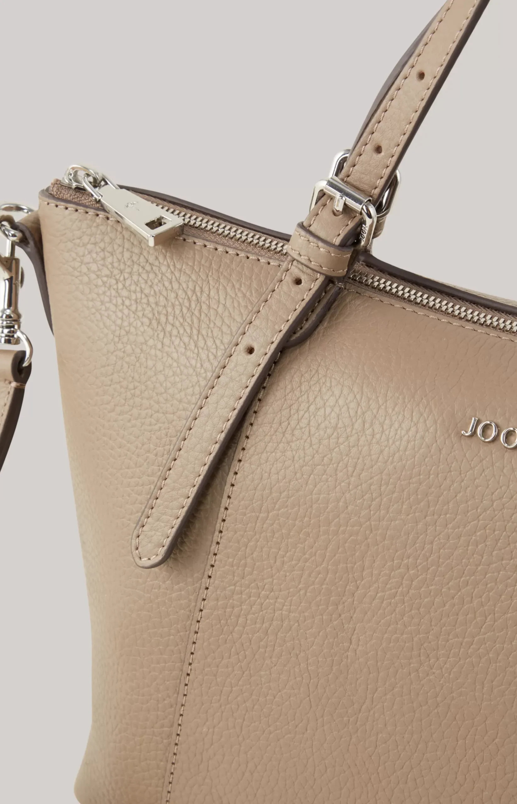 Giada Helena Handbag in Light Brown