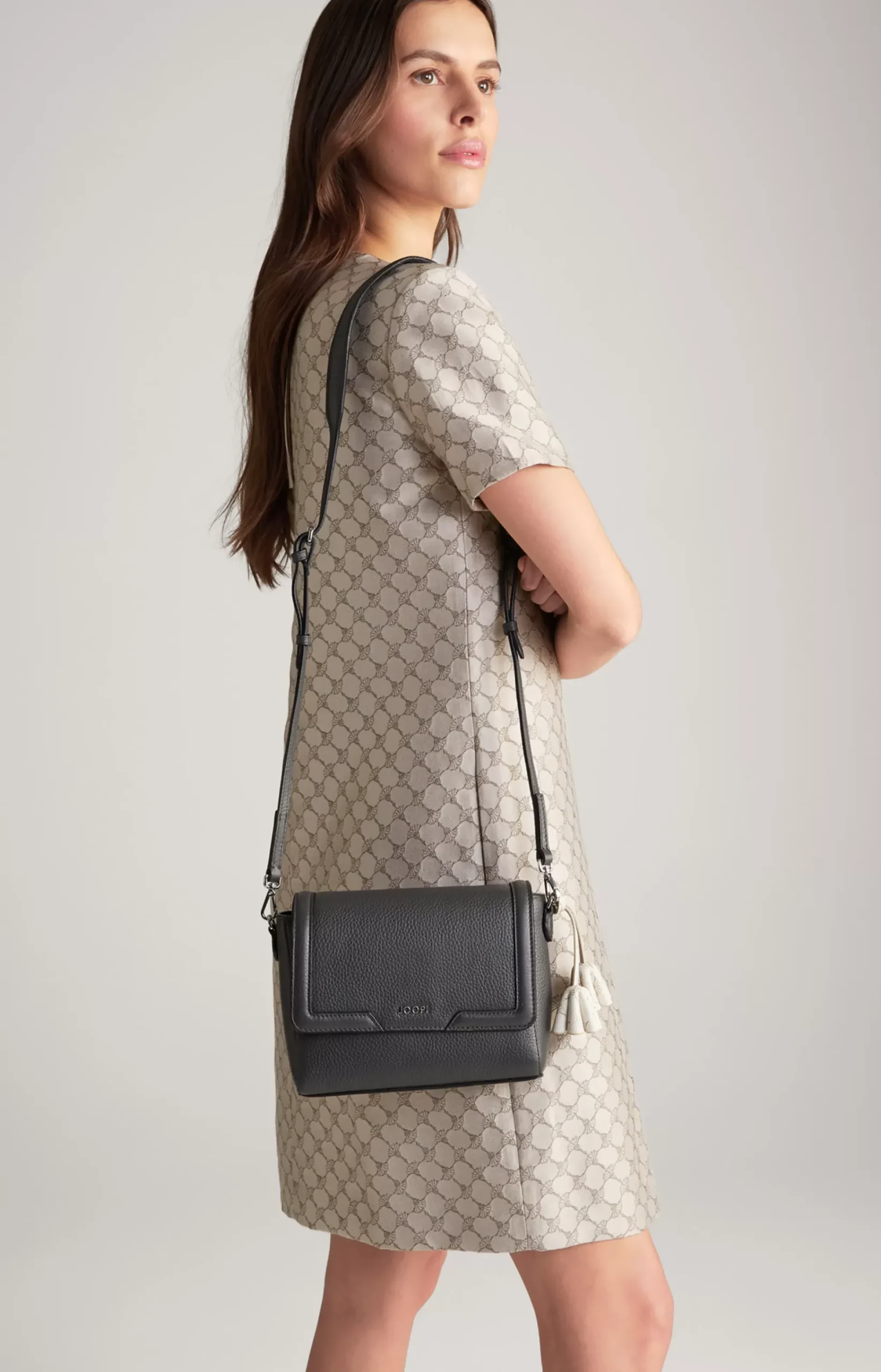 Giada Lorena Shoulder Bag in Anthracite