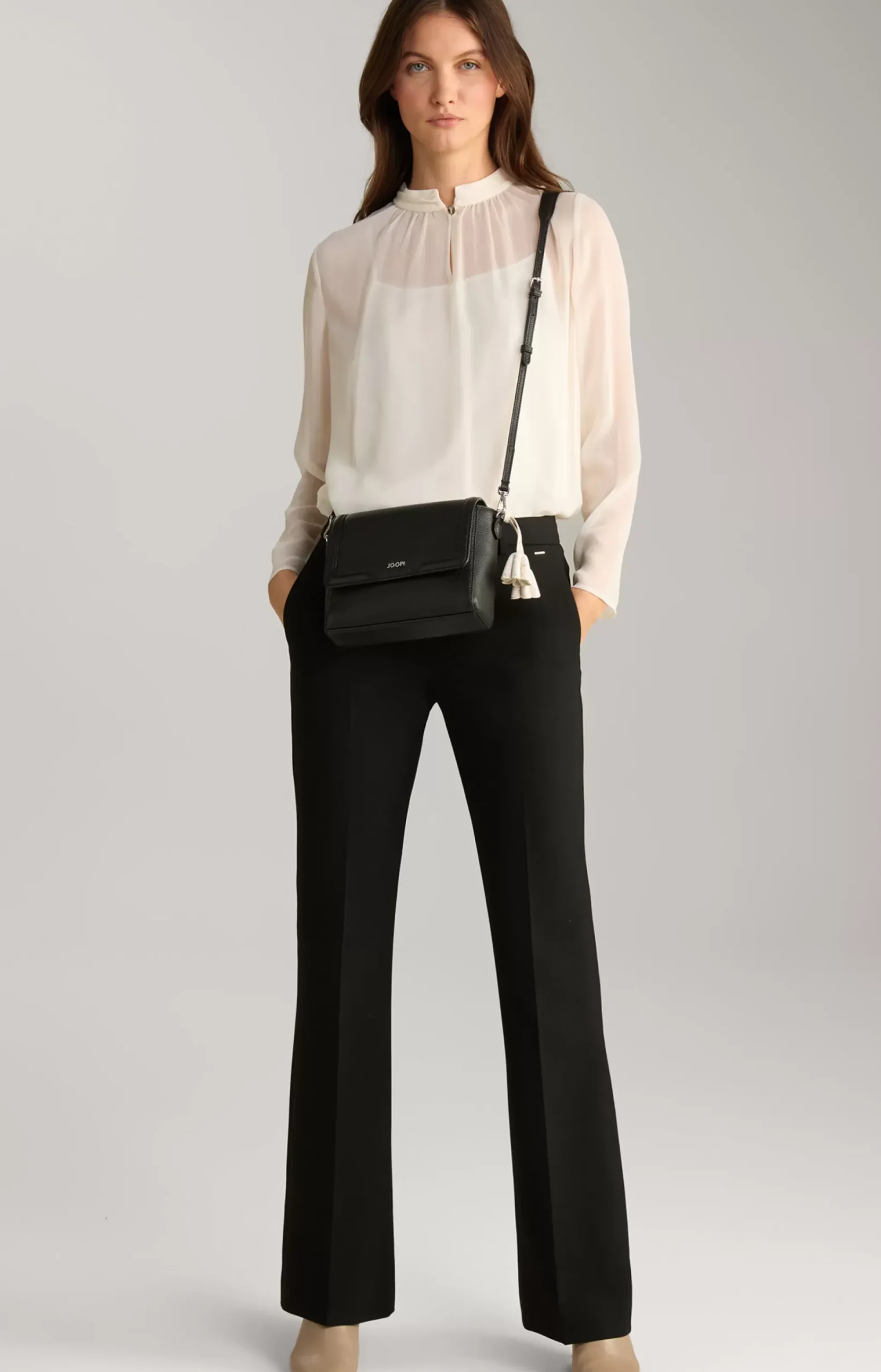 Giada Lorena Shoulder Bag in Black