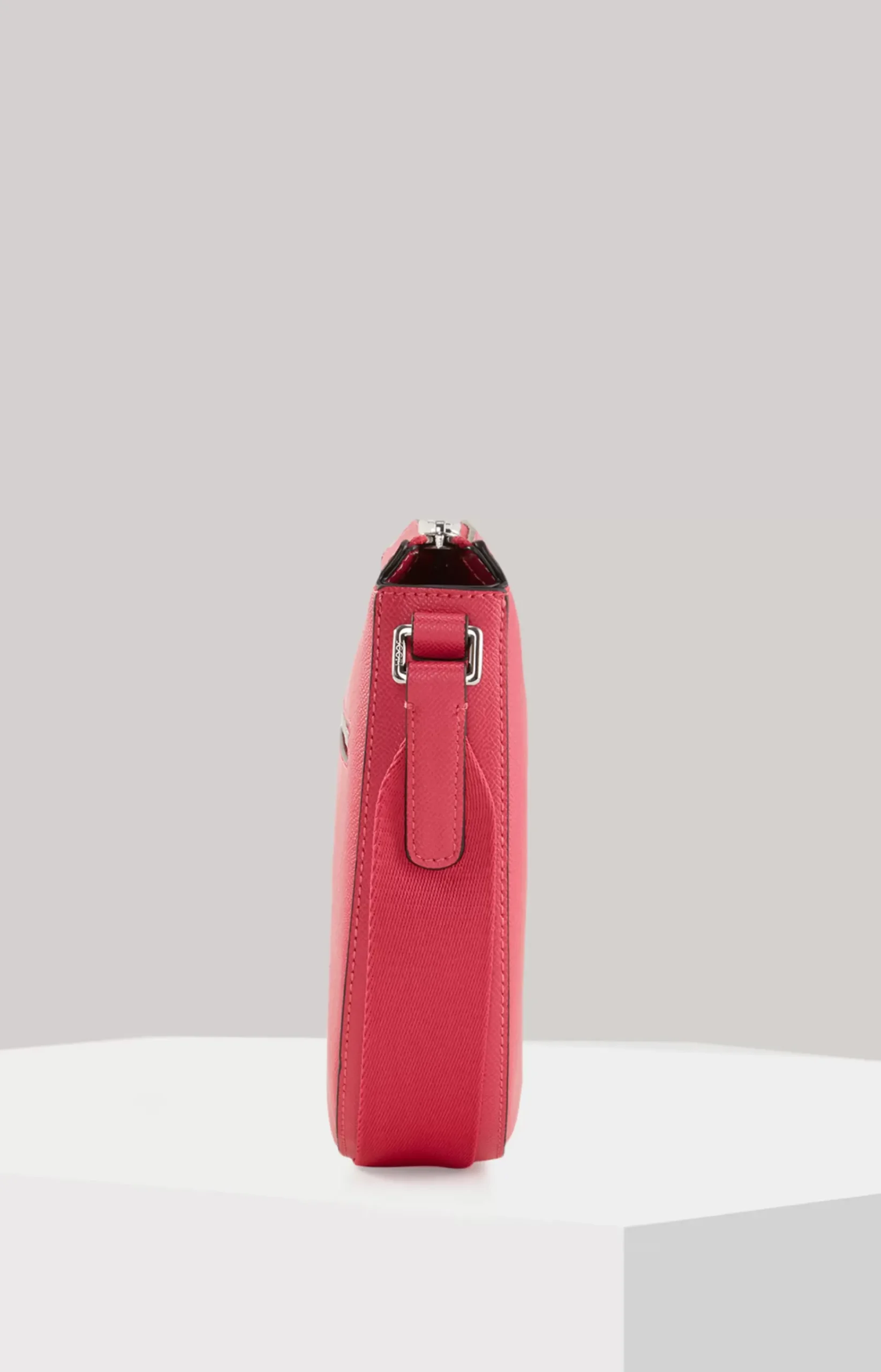 Giro Stella Shoulder Bag in Pink