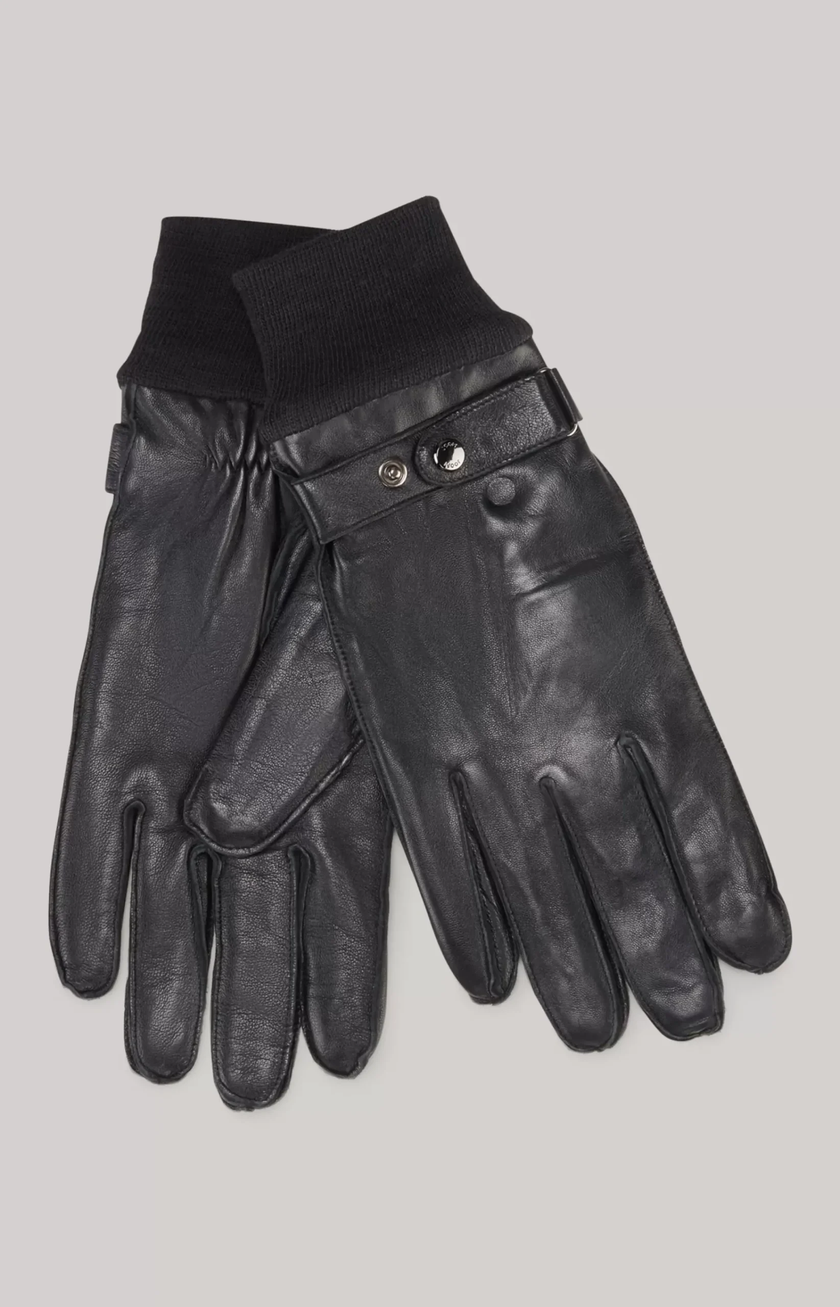 Gloves in Black